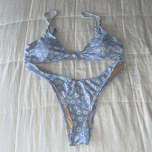 Cotton On Blue Daisy Bikini Set